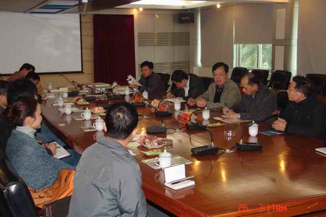 肖副院长作相关汇报